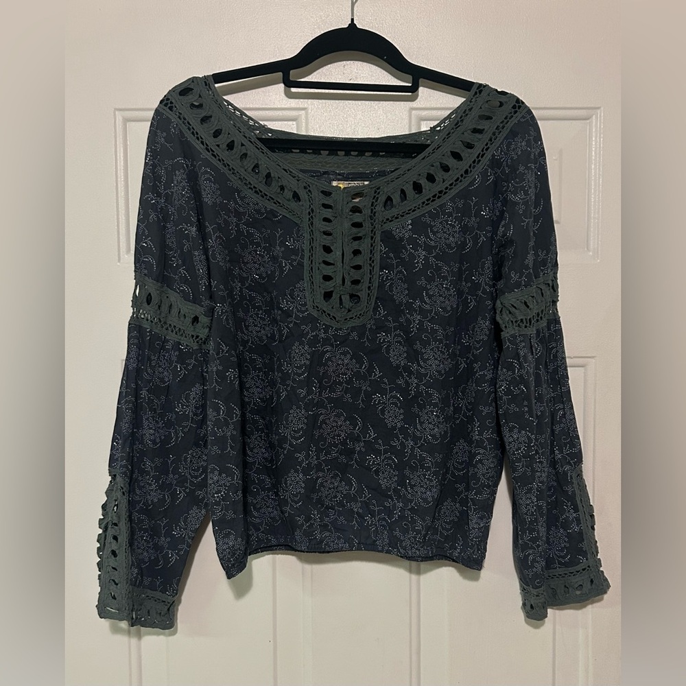 Free People Women’s Small Blue Paisley Crochet Lace Peasant‎ Blouse
